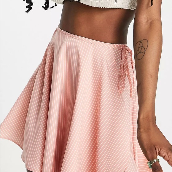 ASOS heartbreak pink and white stripe wrap mini skirt - Picture 3 of 10